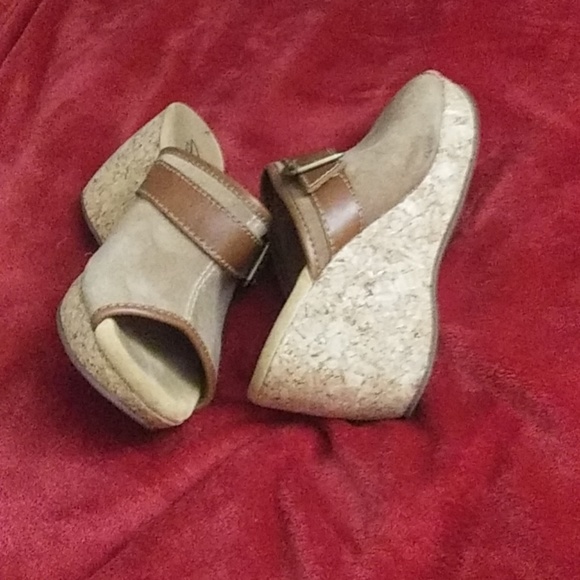 Shoes - Picture 1 of 5